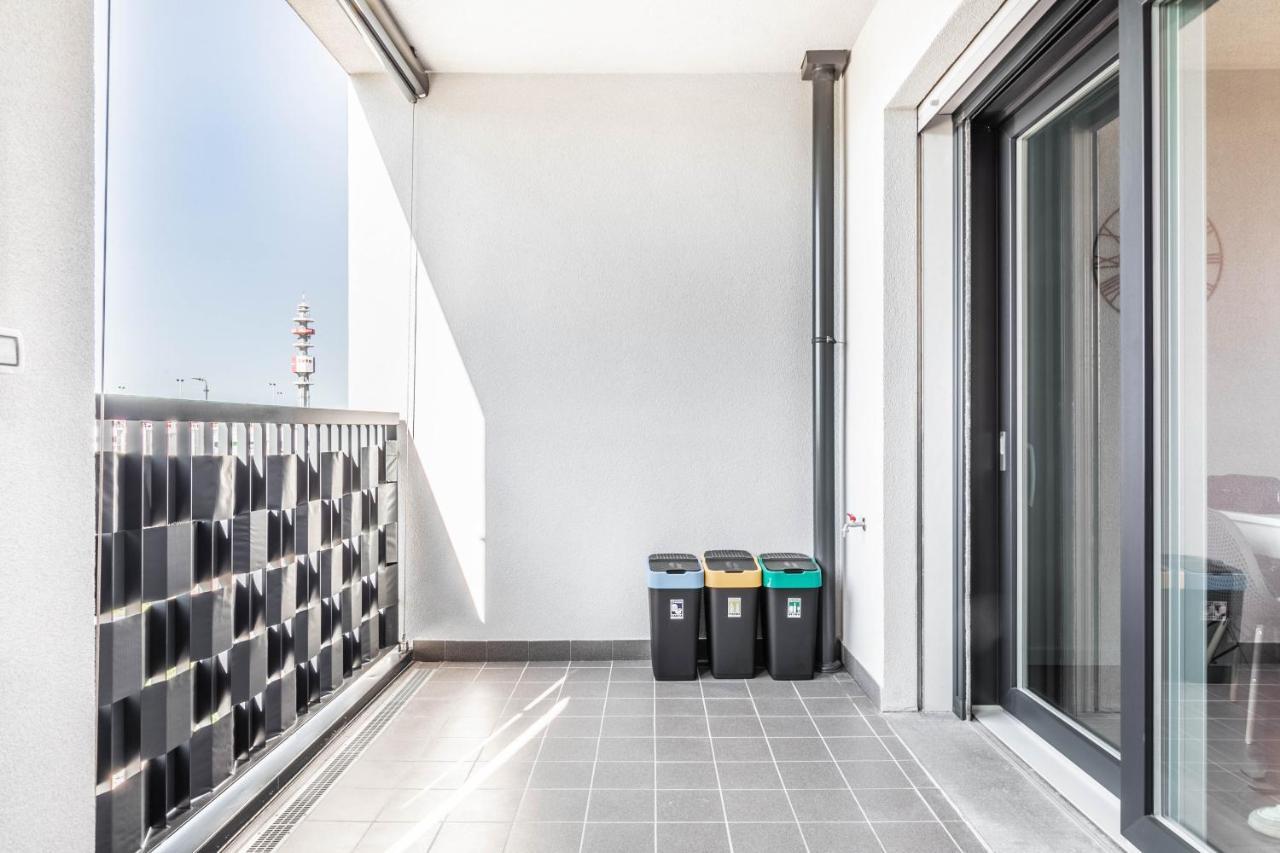 Апартаменты Harmony House - Rho Fiera 6Min - Free Parking - Terrace Милан Экстерьер фото